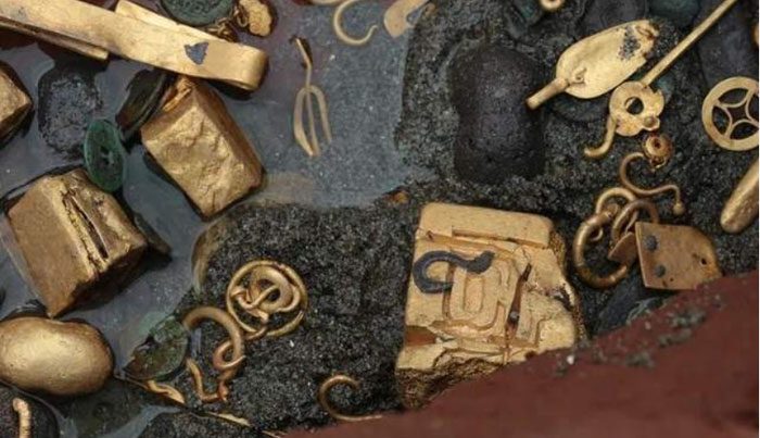Other cultural relics found in the excavations by the archaeological team.
