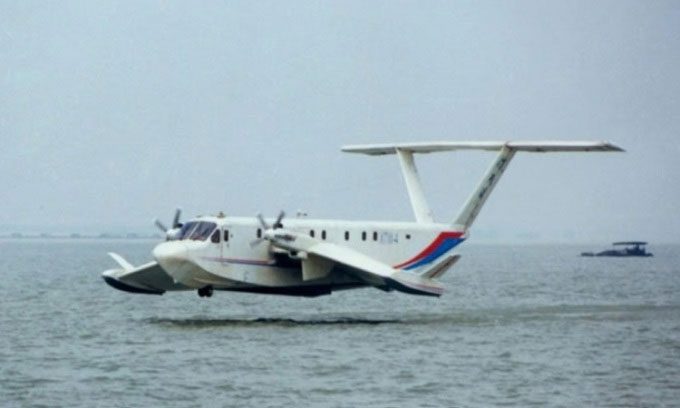New ground effect aircraft from China tested over the sea.
