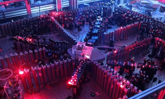 The Jiuzhang device is 180 million times faster than the world's strongest supercomputer.