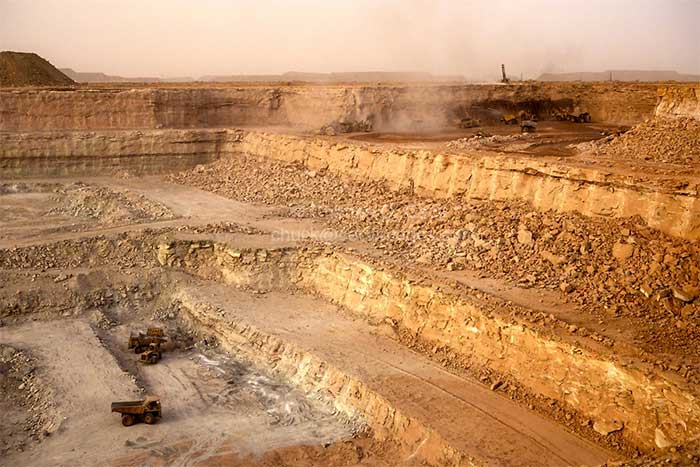 Open-pit uranium mine in Arlit