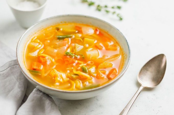 The expert encourages eating soupy dishes during meals to feel full faster