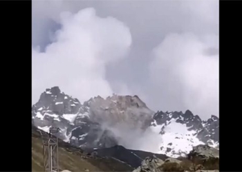 mountain peak delta thousands of years collapse 128312