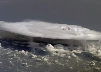 nasa approaches aircraft with blanket in earths atmosphere 127868