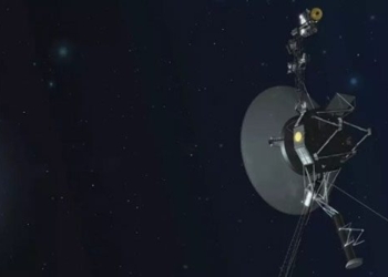 nasa launches communication with spacecraft 19 billion km away 128972