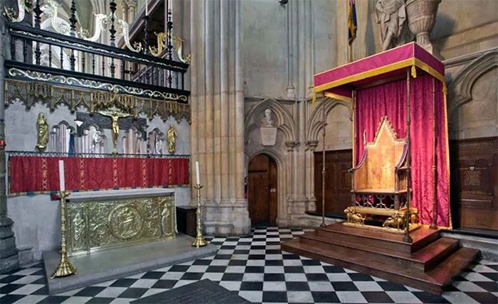 Coronation Throne