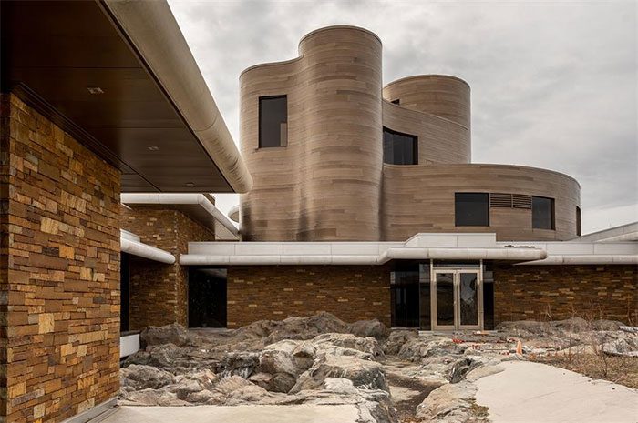 Peter Grant Mansion (Canada)
