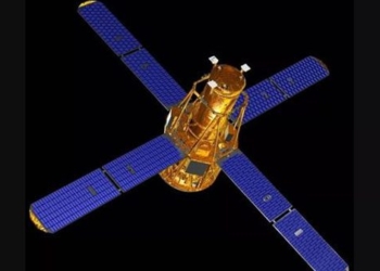 on april 20 nasas dead spacecraft may crash into earth 127000