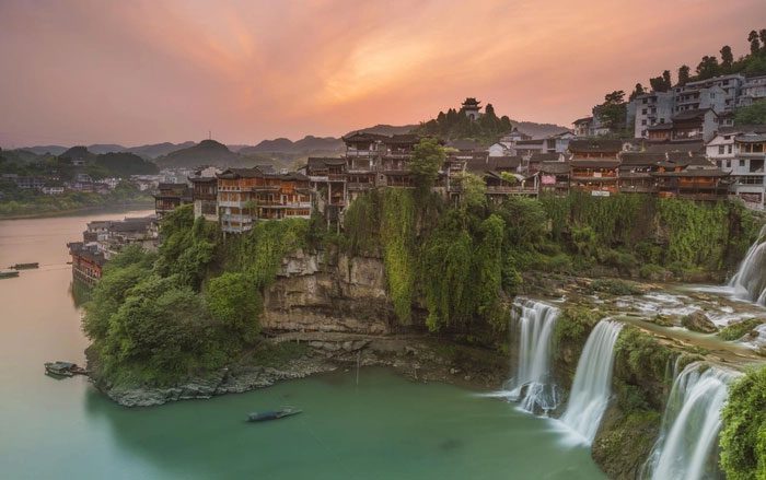 Fu Rong Ancient Town is a famous destination attracting many tourists
