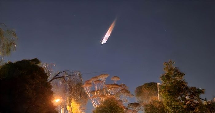 Mysterious fireball over Melbourne city