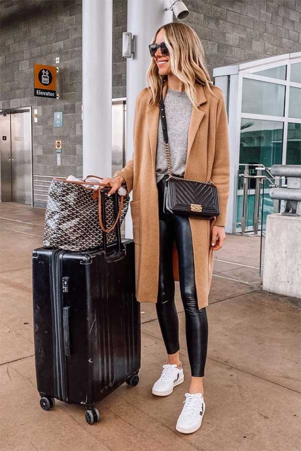 Shiny leggings can pose a danger to you on board.