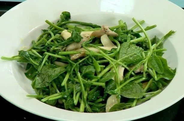 Malabar spinach is very beneficial, but not everyone can eat it.