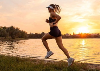 running can help reduce the risk of sleep disorders 126820
