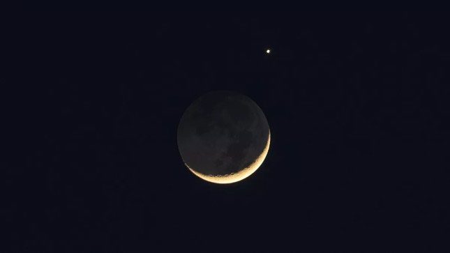 Venus and the crescent moon captured on March 24, 2023, in China