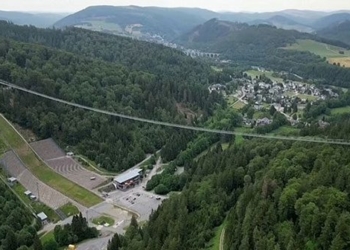 skywalk willingen the longest suspended walking bridge in the world 128401