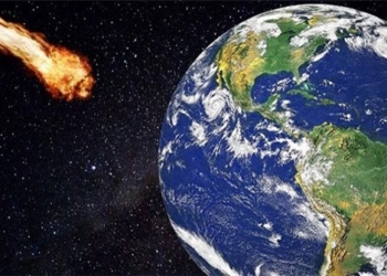 small planet 200m rushing to the left of the earth 127392