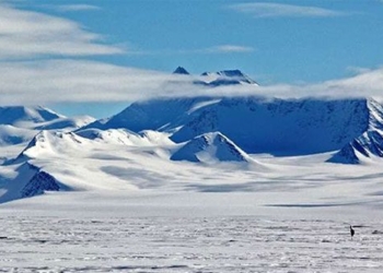 successful scientists in storing ancient blood samples in the arctic 127121
