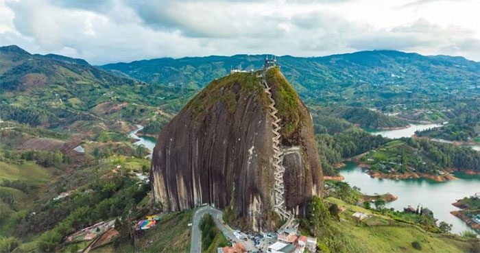 This area still has some amazing archaeological sites related to Inca ruins.