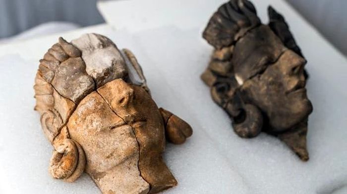These sculptures may depict the gods and warriors of the Tartessos