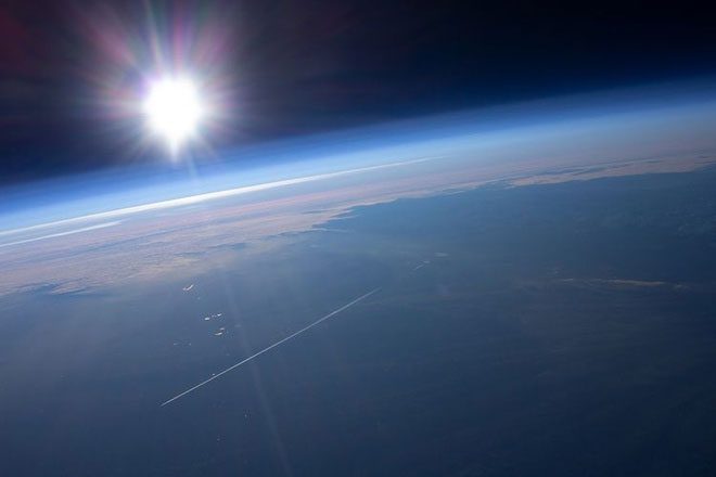 Passengers will ascend to an altitude of 25 km.