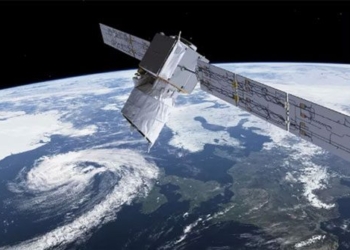 the features 1 3 tons fell to earth this week 128864