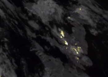 thousands of lightning strikes occurred simultaneously in the european sky 128486