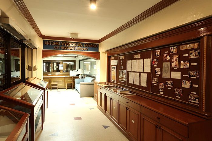 Miguel de Benavides Library