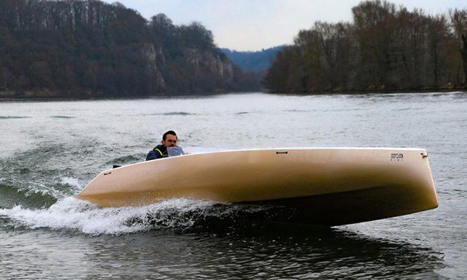 EB Eins Electric Boat offers a lightweight and clean mode of transportation on water.