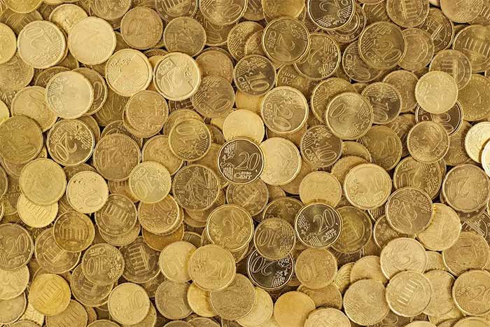 Appuleius Diocles earned a total of 35,863,120 sesterces from sports racing.