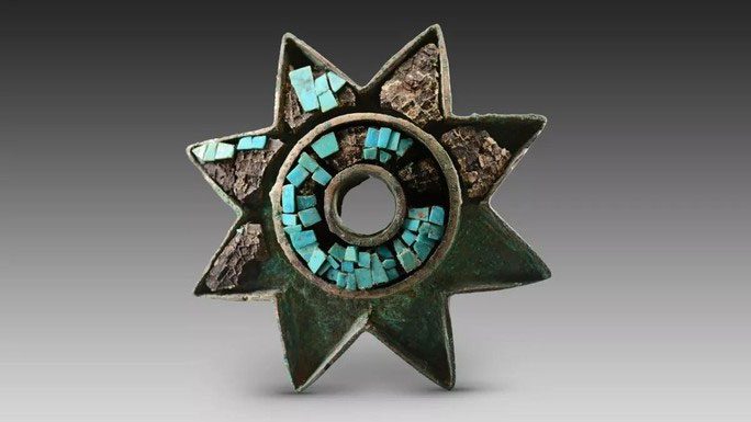 Jewelry inlaid with jade