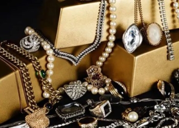 treasure valued at 2 5 million pounds birds below sea level 127267