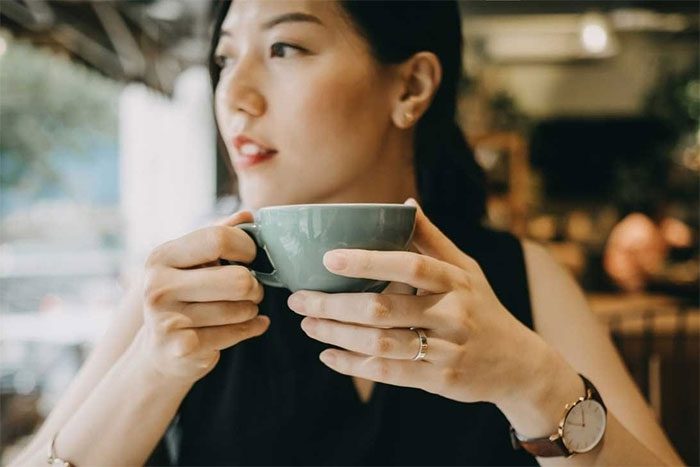 The duration of your coffee consumption significantly impacts oral health.