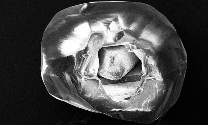 The "Beating Heart" diamond weighs 0.329 carats.