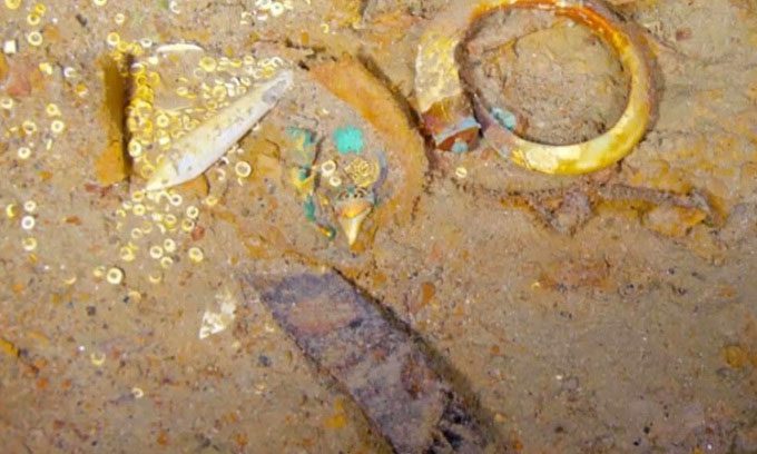 The exploration company will preserve the necklace in its current state.