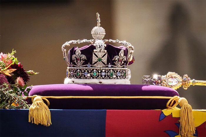 St. Edward's Crown