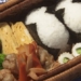 why japanese people like eating bento even eat hot foods 127972
