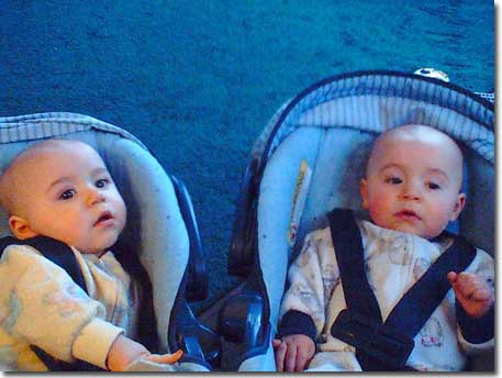 4sinhdoi twins