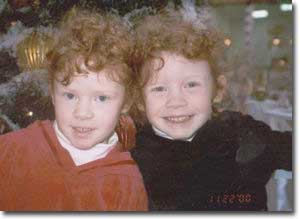 9sinhdoi twins