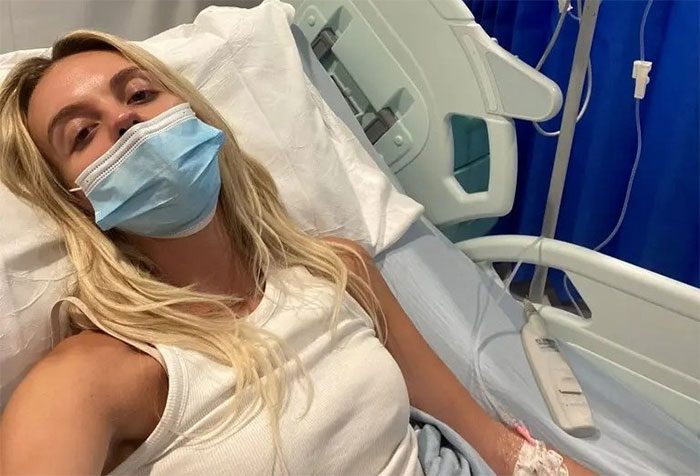 The woman suddenly unable to urinate due to a rare syndrome.