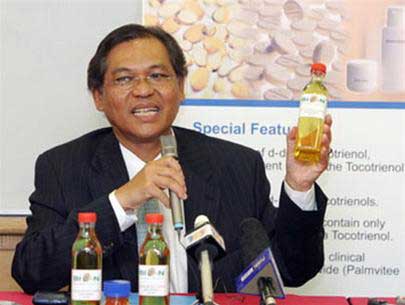 CEO of Golden Hope Datuk Sabri Ahmad introduces biodiesel