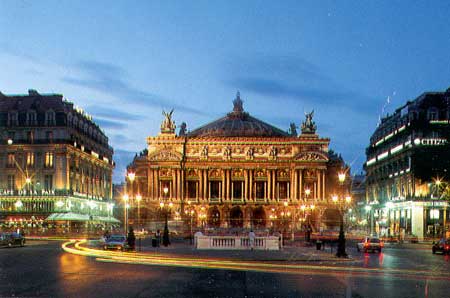 The Opéra House is located on an island where major roads converge