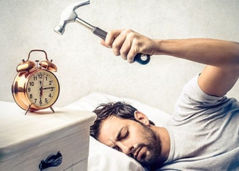 a type of early bird has two not bad late night has the risk of stroke 126661