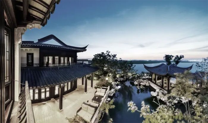On real estate listings, the villa is referred to as "the one billion yuan house."
