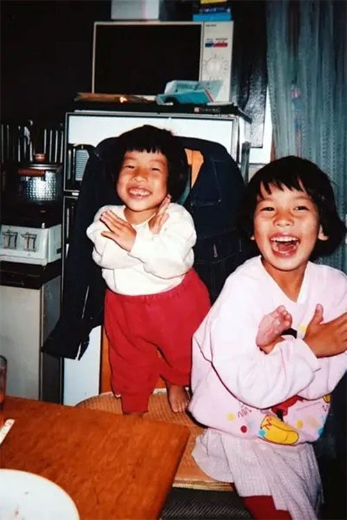 Michie and Yoshie as children.
