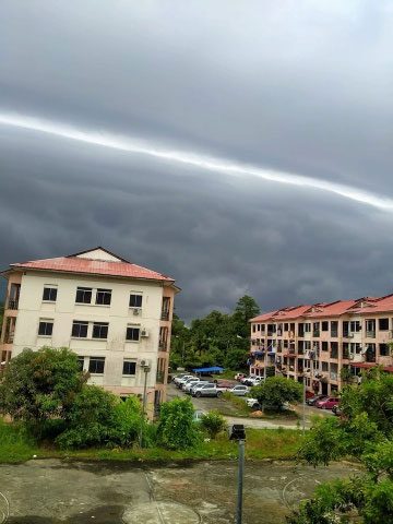 Many residents were curious about the oddly shaped cloud.