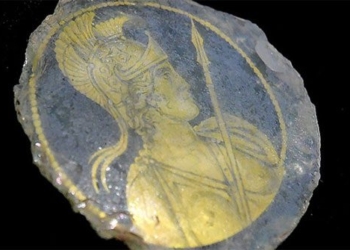 discovery golden mouth glass coated over 1 600 years 125835