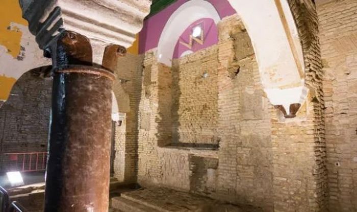 Inside the medieval synagogue discovered in Spain
