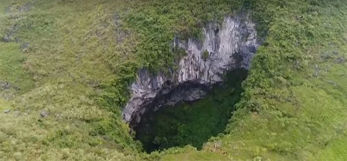 ho sut Xiaozhai Tiankeng