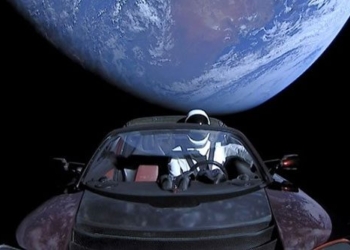 how elon musks electric car fared after 5 years in space 125706