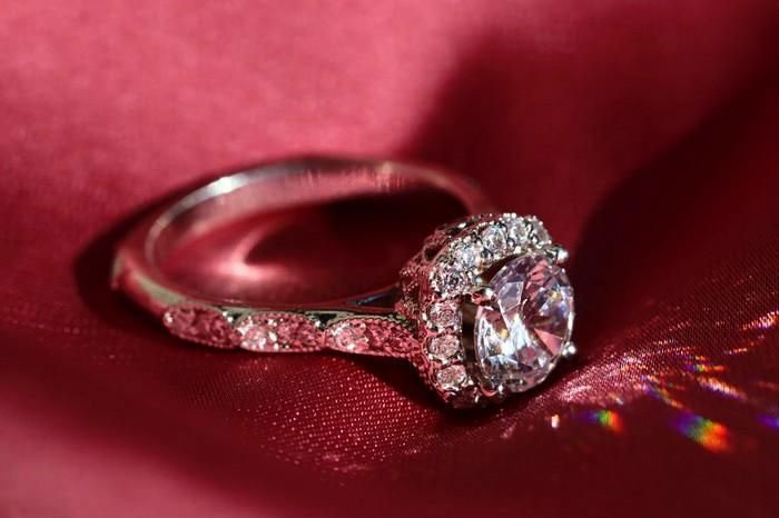 Americans gradually regarded diamond rings as an essential element of engagements.