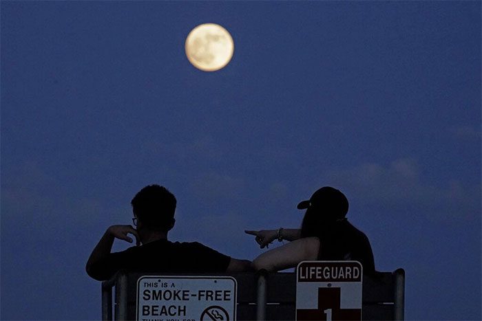Full Moon